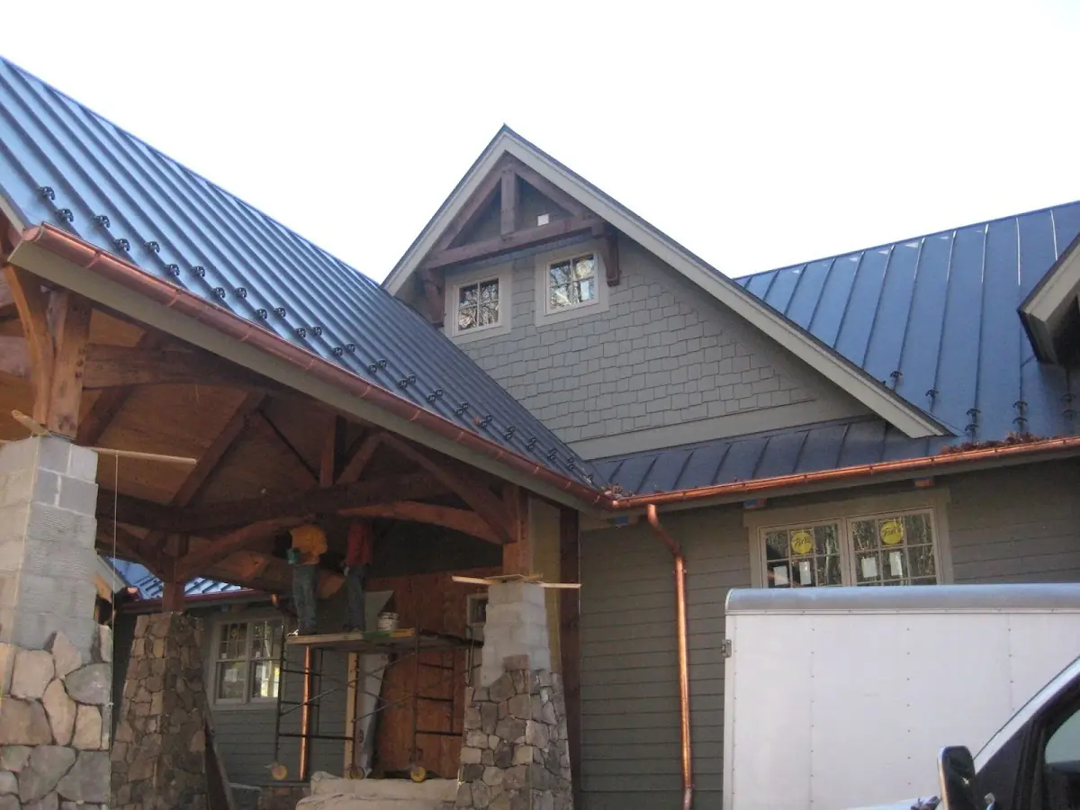 Craftsman Roofing team delivering quality roofing work in Green Meadows